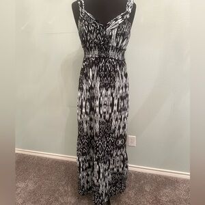 AB Studio Black and White Patterned Maxi Dress